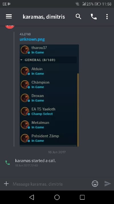 Discord chat app UI